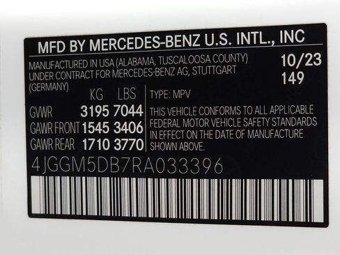 Used 2024 Mercedes-Benz EQE AMG 4MATIC SUV w/ Pinnacle Trim Package image 39