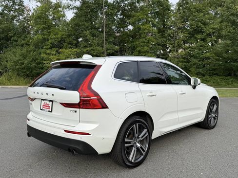 Used 2018 Volvo XC60 T5 Momentum w/ Convenience Package AWD/4WD image 6