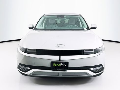 Used 2024 Hyundai Ioniq 5 SEL image 2