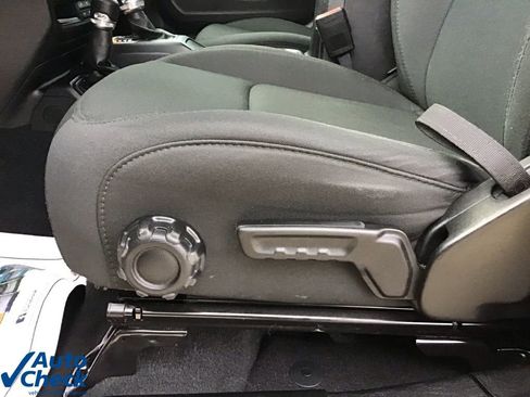 Used 2021 Jeep Wrangler Unlimited Sport image 27
