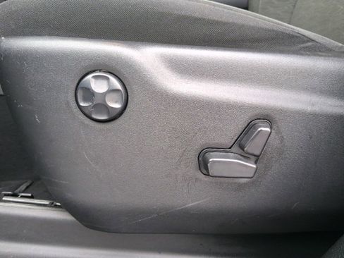 Used 2023 Dodge Durango GT image 13