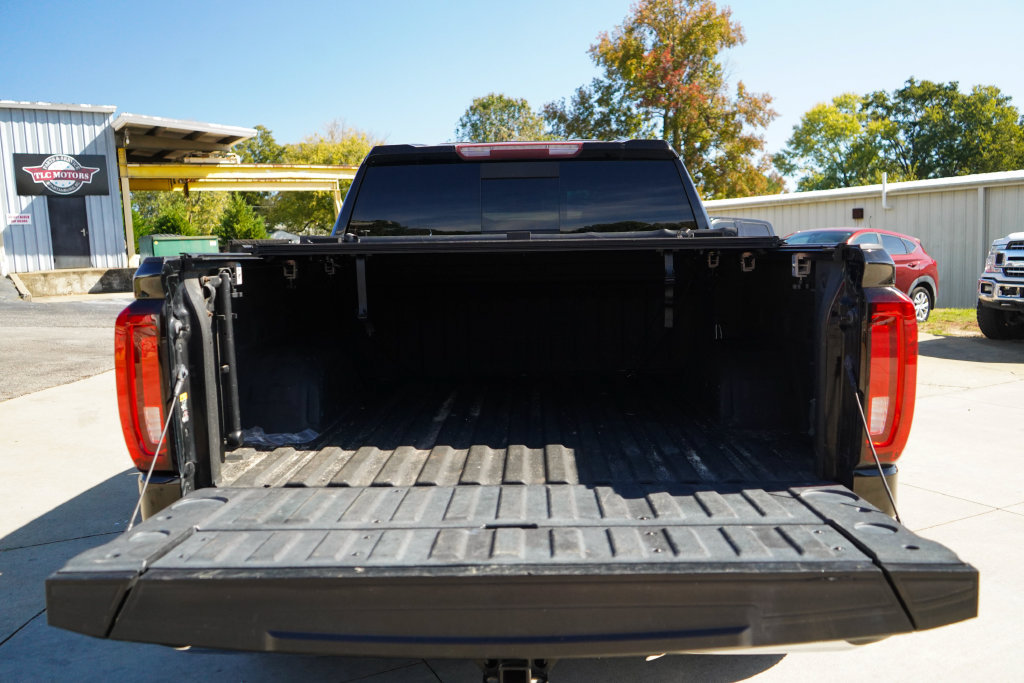 Used 2019 GMC Sierra 1500 SLT w/ SLT Premium Plus Package RWD image 16