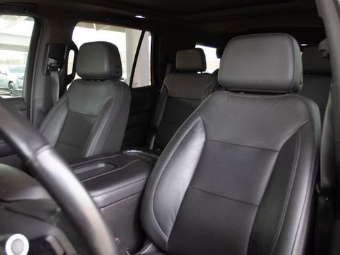 Used 2021 Chevrolet Tahoe Z71 w/ Luxury Package image 9