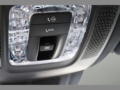 Used 2024 Mercedes-Benz GLS 450 4MATIC image 38