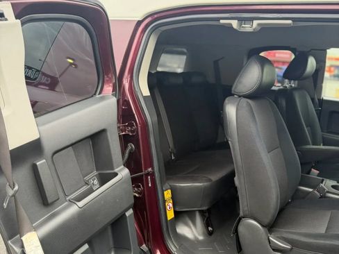 Used 2007 Toyota FJ Cruiser 4WD image 13