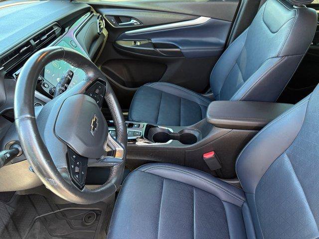 Used 2023 Chevrolet Bolt EUV LT w/ Convenience Package FWD image 17
