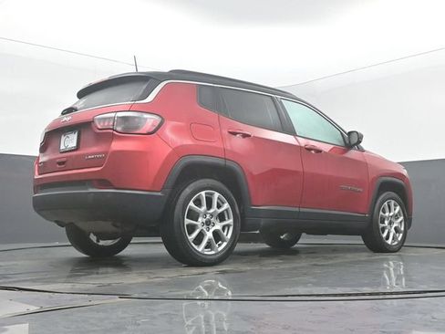 Used 2025 Jeep Compass Limited AWD/4WD image 51