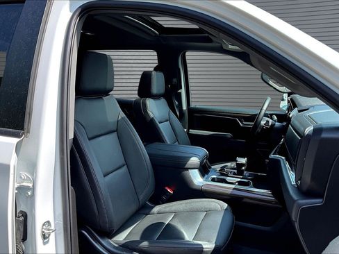 Used 2026 Chevrolet Silverado 1500 LT Trail Boss w/ Convenience Package II AWD/4WD image 21