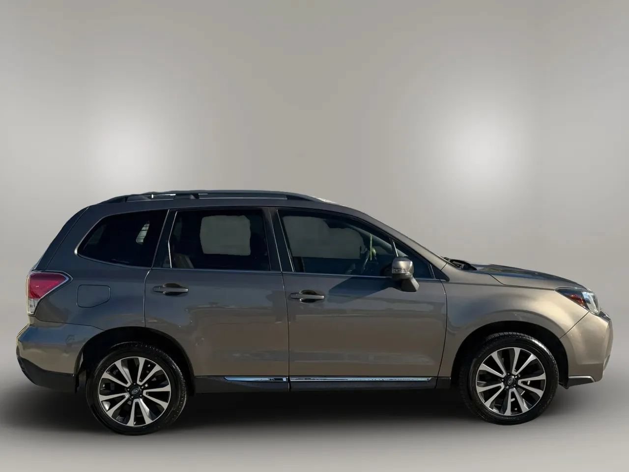 Used 2017 Subaru Forester 2.0XT Touring AWD/4WD image 8