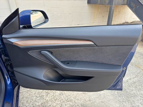 Used 2021 Tesla Model 3 Long Range AWD/4WD image 44