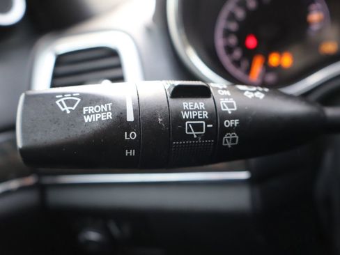 Used 2016 Jeep Grand Cherokee High Altitude image 32