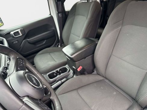 Used 2023 Jeep Gladiator Sport image 20