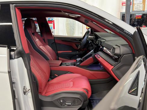Used 2024 Lamborghini Urus S AWD/4WD image 21