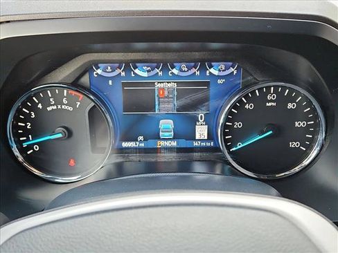 Used 2023 Ford Expedition Limited image 11