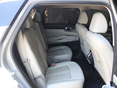 Used 2024 Kia Sorento SX FWD image 15