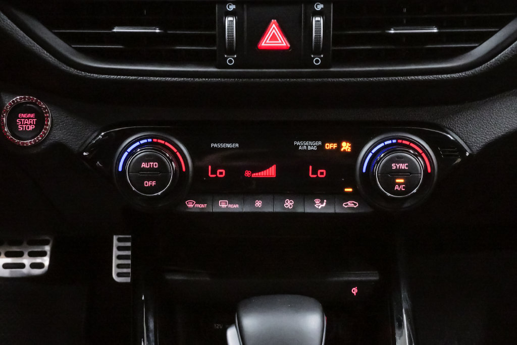 Used 2022 Kia Forte GT w/ GT Technology Package FWD image 17