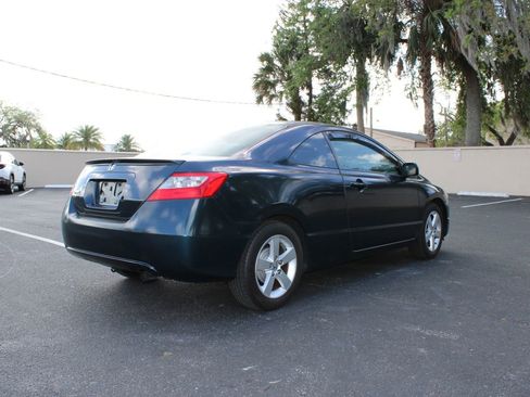 Used 2010 Honda Civic LX image 6