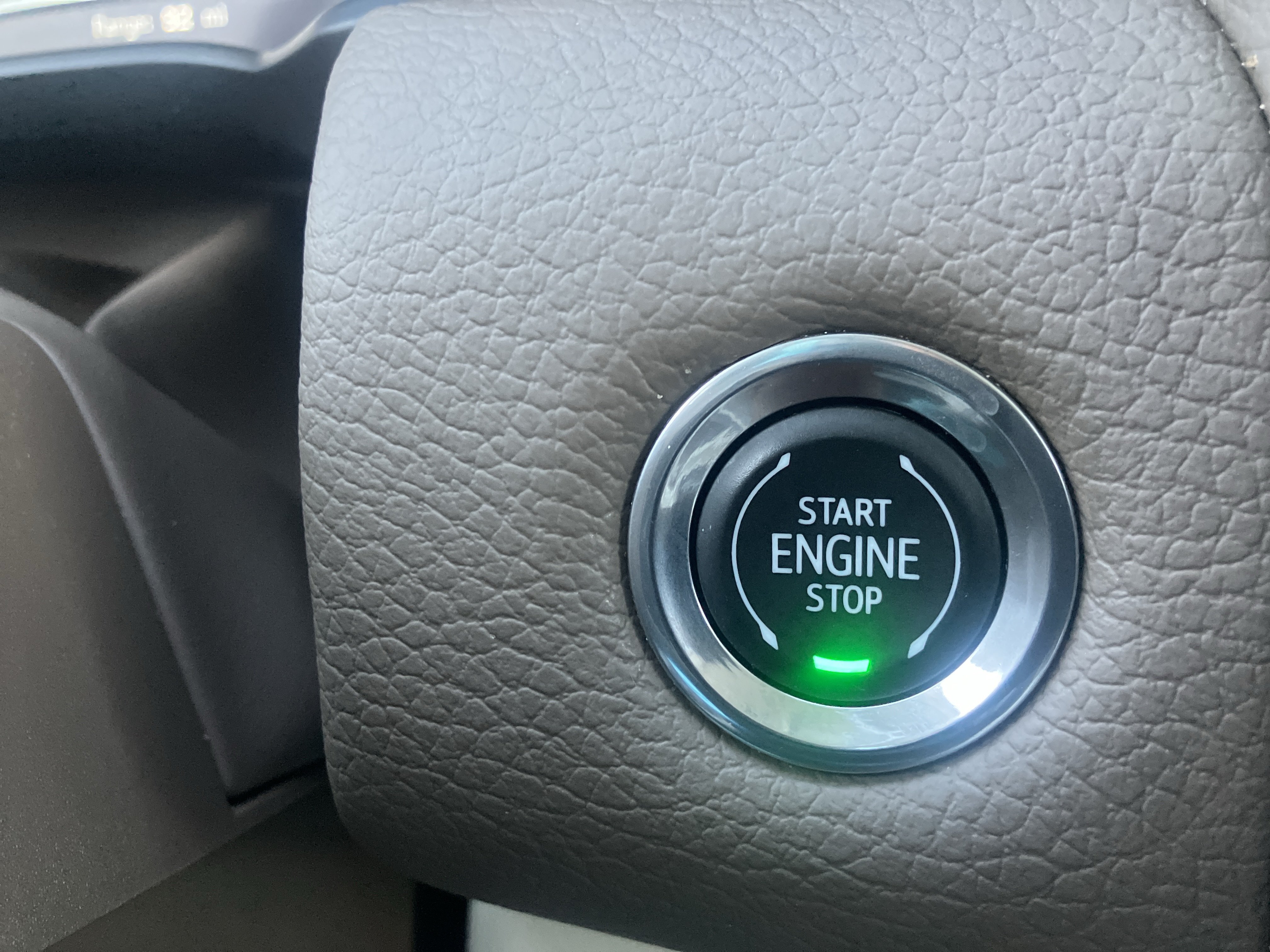 Used 2023 GMC Yukon Denali w/ Advanced Technology Package AWD/4WD image 28