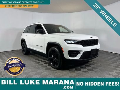 Used 2023 Jeep Grand Cherokee Altitude