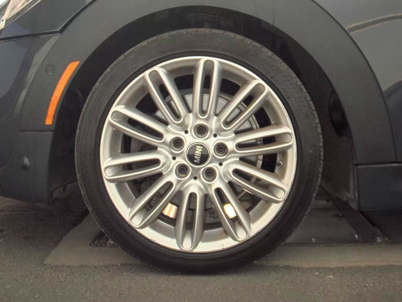 Used 2014 MINI Cooper S FWD image 9