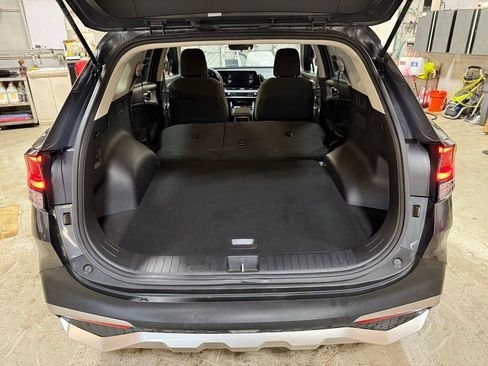 Used 2023 Kia Sportage LX AWD/4WD image 26