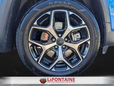 Used 2025 Jeep Compass Limited AWD/4WD image 31
