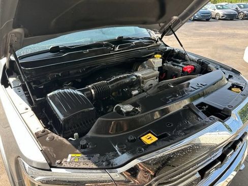 Used 2022 RAM 1500 Laramie AWD/4WD image 30