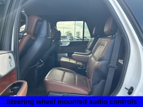 Used 2023 Lincoln Navigator Reserve AWD/4WD image 7