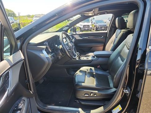 Certified 2022 Cadillac XT5 Premium Luxury AWD/4WD image 14