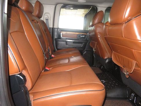 Used 2016 RAM 2500 Longhorn w/ Convenience Group AWD/4WD image 33