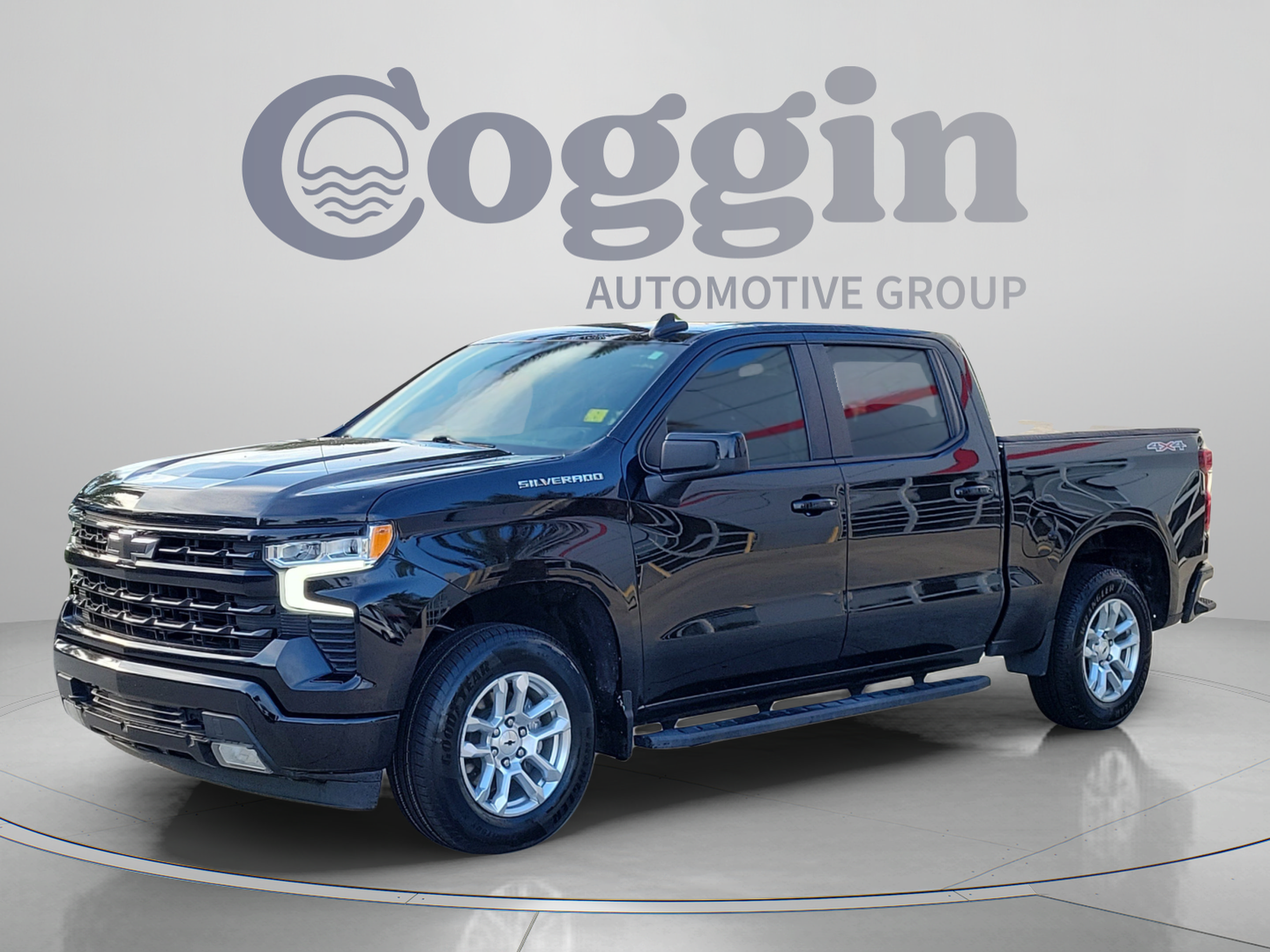 Used 2024 Chevrolet Silverado 1500 RST AWD/4WD image 1