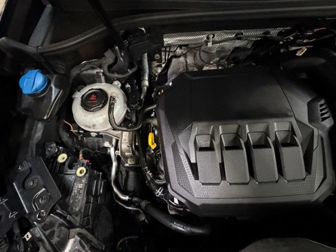 Used 2020 Audi Q3 2.0T Premium image 28