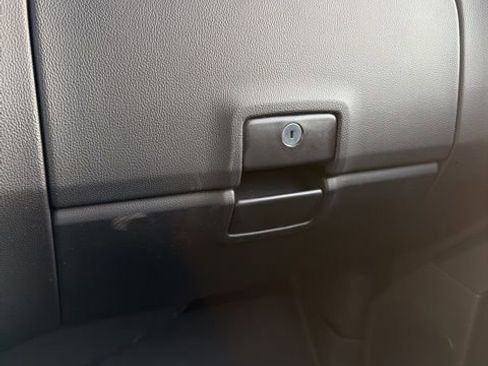 Used 2016 Chevrolet Silverado 1500 LT image 26