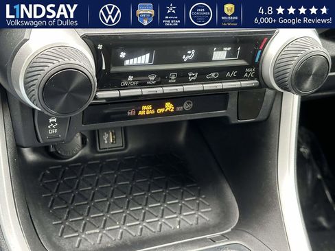 Used 2023 Toyota RAV4 LE image 17