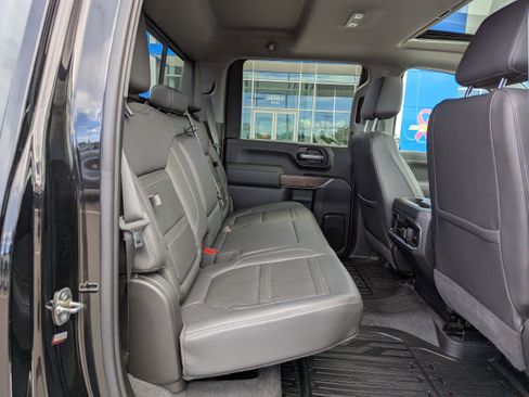 Used 2020 GMC Sierra 2500 Denali w/ Denali Ultimate Package AWD/4WD image 44