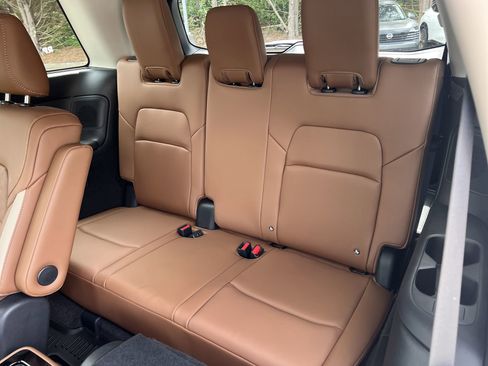 New 2026 Nissan Pathfinder Platinum FWD image 21