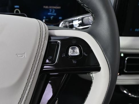 New 2026 Lincoln Aviator AWD w/ Jet Appearance Package image 34