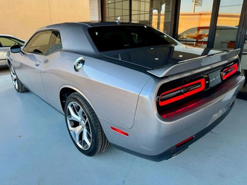 Used 2015 Dodge Challenger SXT Plus image 3