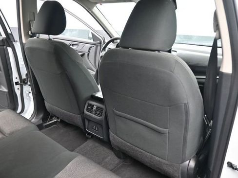 Used 2025 Nissan Rogue SV FWD image 29