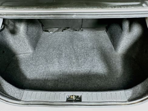 Used 2025 Nissan Versa SV FWD image 26