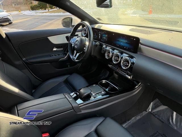 Used 2023 Mercedes-Benz CLA 250 4MATIC image 7
