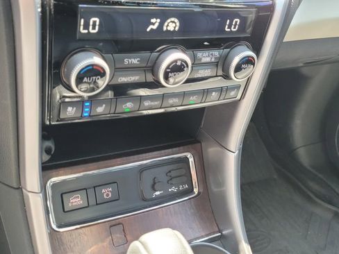 Used 2021 Subaru Ascent Touring image 32