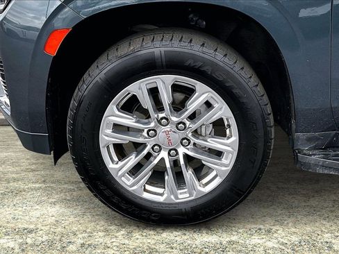 Used 2021 GMC Yukon XL SLT image 34