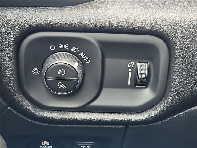 Used 2026 RAM 1500 Warlock AWD/4WD image 15