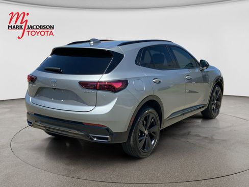 Used 2025 Buick Envision Sport Touring AWD/4WD image 5