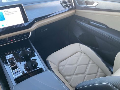 New 2026 Volkswagen Atlas Cross Sport SE image 12