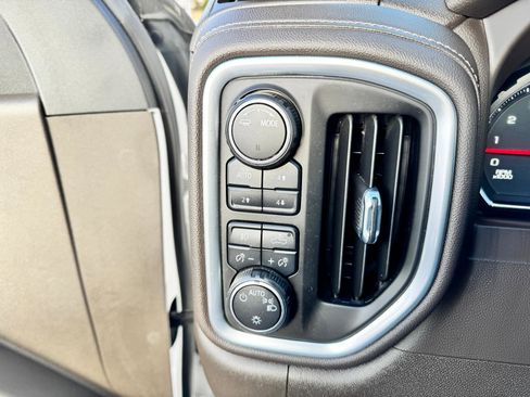 Used 2022 Chevrolet Silverado 1500 LT Trail Boss w/ Convenience Package II image 24