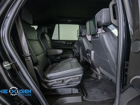 Used 2023 GMC Yukon Denali w/ Advanced Technology Package AWD/4WD image 37