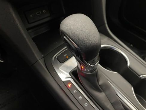 Used 2023 Chevrolet Equinox LT AWD/4WD image 5