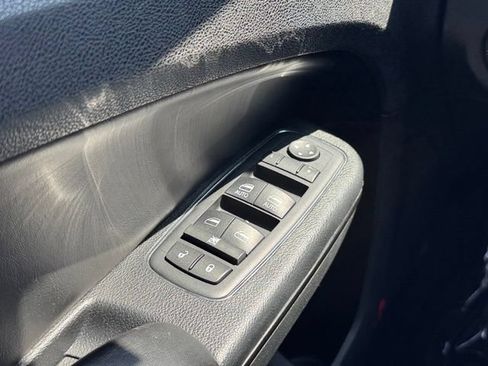 Used 2014 Chrysler 300 S AWD/4WD image 32